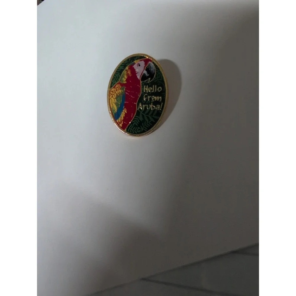Aruba‎ Hello From Aruba Parrot Hat Lapel Pin Tie Tac